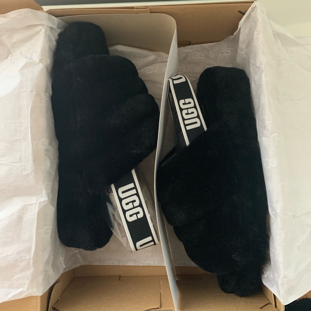 Woman’s UGG Fluff Yeah’s